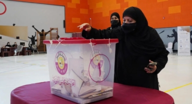 Katar'da seçimler tamamen kaldırıldı