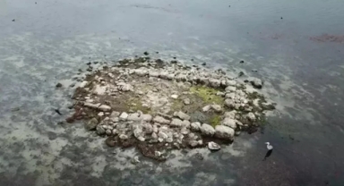 Sapanca Gölü'nde sular çekildi