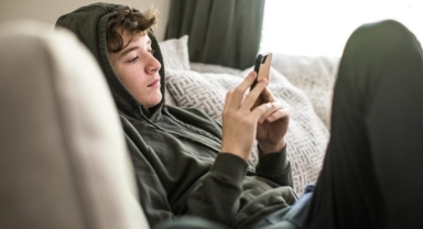 16 yaş altına sosyal medya yasağı geliyor