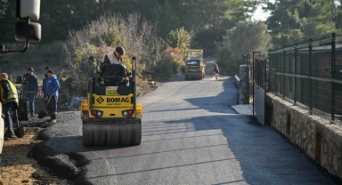 Bornova Belediyesi’nden yol çalışmalarında rekor dönem