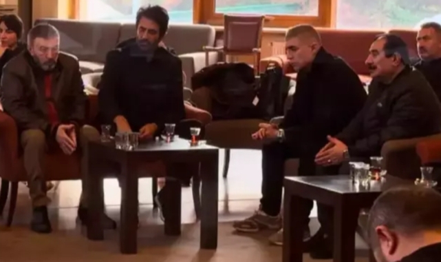 Mahsun Kırmızıgül annesi için mevlit okuttu