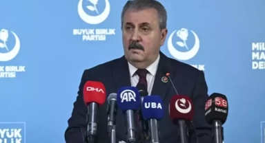 Mustafa Destici'ye 'Mustafa Kemal'in askeri misiniz?' diye soruldu