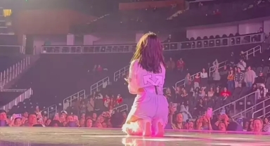 Camila Cabello boş tribünlere konser verdi