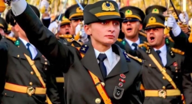 Teğmenler savunmalarına aynı cümle ile başlamış