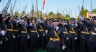 TSK'dan ihraç edilen teğmenlerden ilk tepki