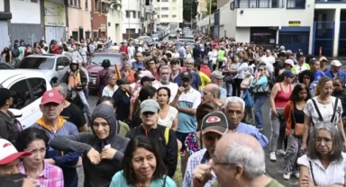 Venezuela ve Paraguay diplomatik ilişkilerini kesti