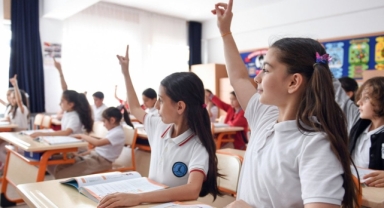 12 yıllık zorunlu eğitim değişiyor mu?