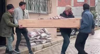 13 yaşındaki kız çocuğu evinde ölü bulundu