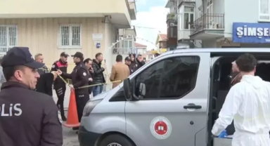 2 çocuğunun bileklerini keserek öldürdü