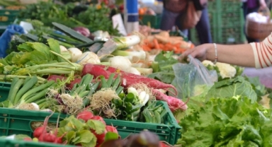 'Dezenflasyonist sürece hala girilemedi'