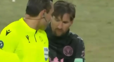 Messi'den imza isteyen hakem yaptığına pişman oldu