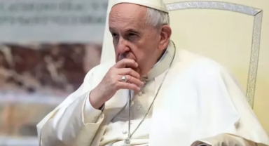 Papa Franciscus'un sağlık durumu kritik