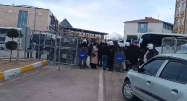 Van'da kayyum protestoları