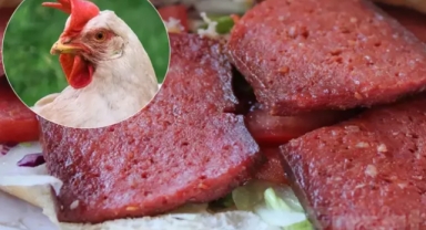 Vatandaşa sucuk yerine tavuk kafası yedirmişler 