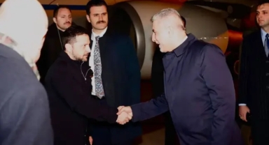 Zelenskiy Türkiye'ye geldi