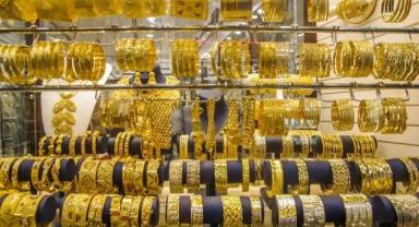 Altın haftanın son gününe rekor fiyatla başladı