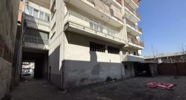 Balkondan düşen hamile kadın öldü 