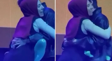 Koreli oyuncu Türk hayranıyla sahnede balon patlattı