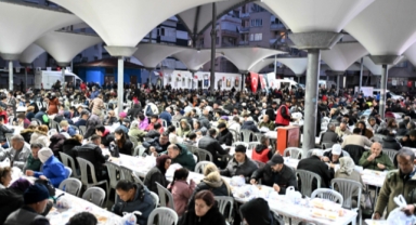 Muratpaşa Belediyesi Ramazan'ın Son Haftasında İftar Programlarına Devam Ediyor