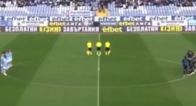 Öldü denilen futbolcu maç esnasında sağ çıktı