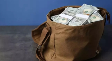 Otomotiv devi servet dağıtıyor