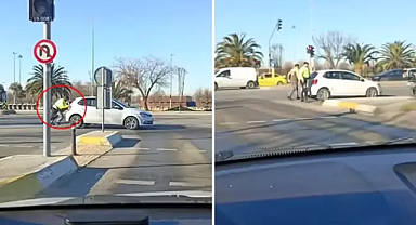 Trafik polisleri bozulan aracı itti 