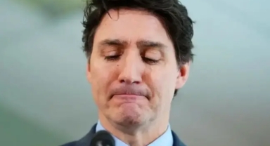 Trump Kanada Başbakanını hüngür hüngür ağlattı