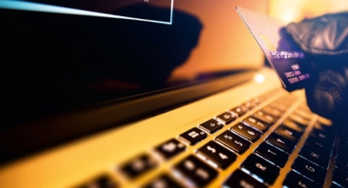 Akademisyenlere polis ve savcı tuzağı