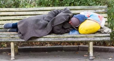 Evsiz adam piyangodan 38 milyon lira kazandı