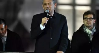 İlk 'boykot' anketinde Özgür Özel'e soğuk duş