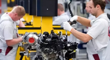 Otomotiv devi üretimini durdurdu