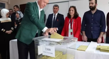 Son ankette Erdoğan muhalefetin 3 adayıyla yarıştı