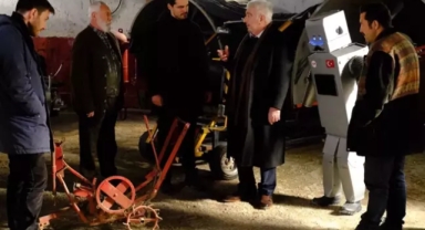 TRT dizisinin set aracı takla attı