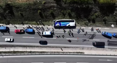 Yolcu otobüsü devrildi ölü ve yaralılar var