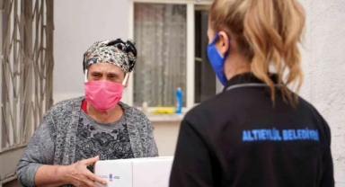 ALTIEYLÜL RAMAZAN'DA KOMŞULARININ YANINDA