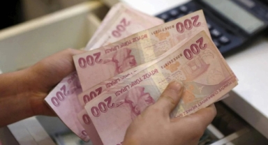 Faizler enflasyonu ikiye katladı