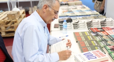 Aydın’da Kitap Coşkusu: 2. Aydın Kitap Fuarı 100 Bine Yakın Ziyaretçiyi Ağırladı