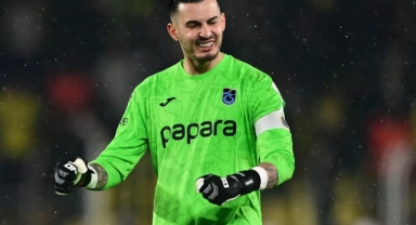 Beklenen imzayı atıyor