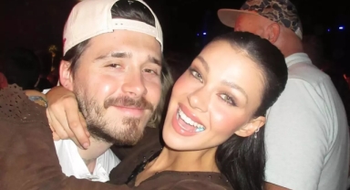 Brooklyn Beckham İngiltere'ye veda etti