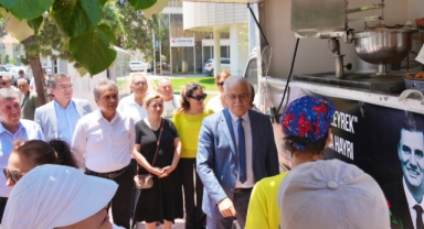 Burhaniye Belediyesi’nden Ferdi Zeyrek İçin Lokma Hayrı: “Adı Kalbimizde, Hatırası Bizimle”