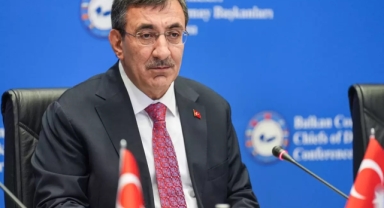 Cevdet Yılmaz'dan gündem yaratan CHP çıkışı 