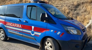 Genç kız hayvan damında asılı halde bulundu