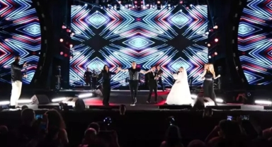 Haluk Levent'ten gelin ve damada unutulmaz jest