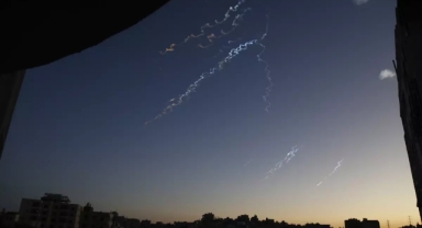 İran'dan İsrail'e yeni saldırı