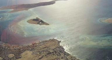 İran Hürmüz Boğazı'nı kapattı