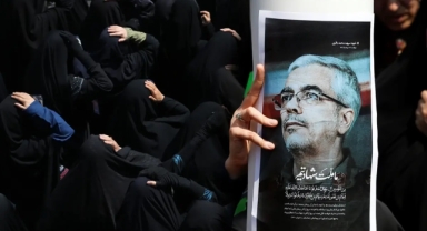  İsrail'in saldırılarında İran kan gölüne döndü