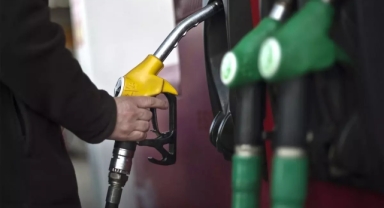 Savaşın ateşi araç sahiplerine anahtar bıraktıracak 