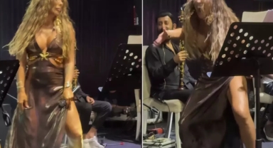 Ünlü şarkıcıdan sahnede tuhaf hareketler 