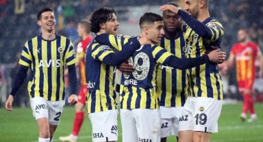 Emre Mor Fenerbahçe'ye geri döndü