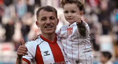 17 yıl sonra Sivasspor'dan ayrıldı 